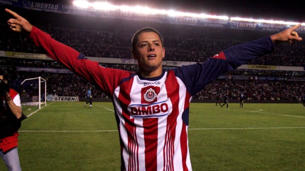 Javier Chicharito Hernández, de 21 anos de edad
